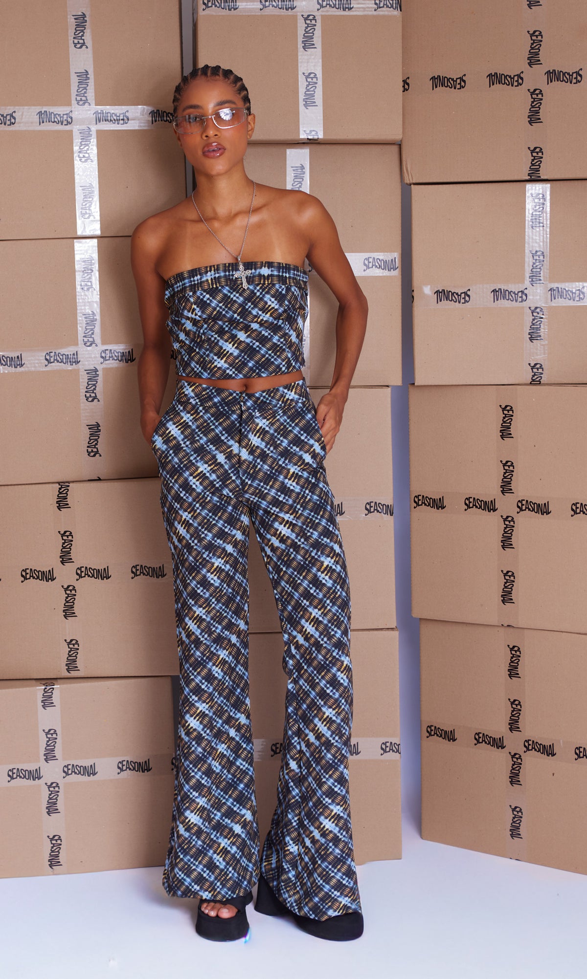 NIGHT GRID PANTS