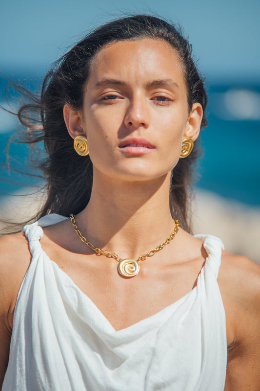 Maxi Gold Mollusk Necklace