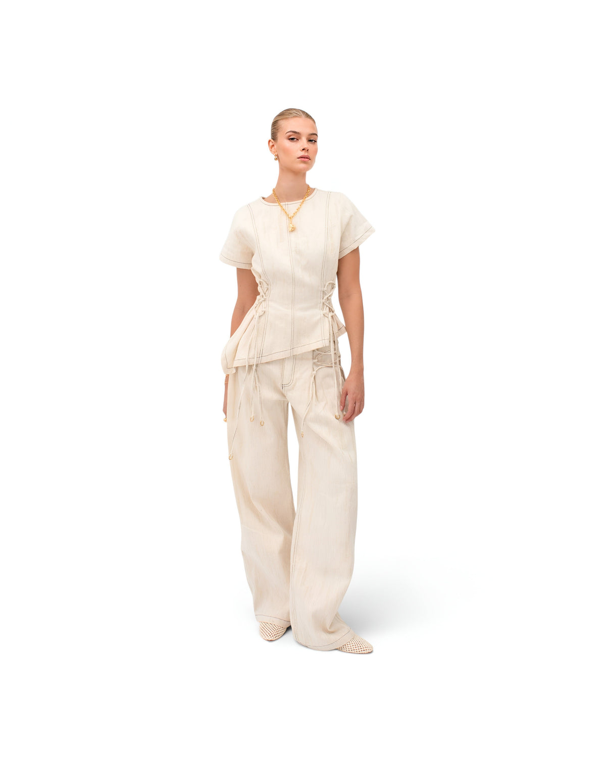 Hannia Pant
