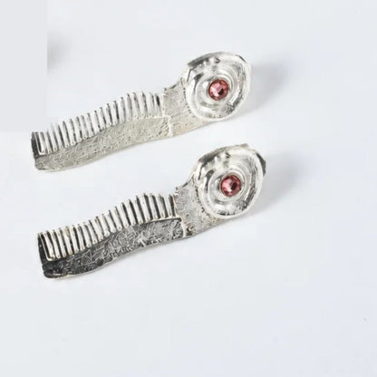 Snail Comb Stud