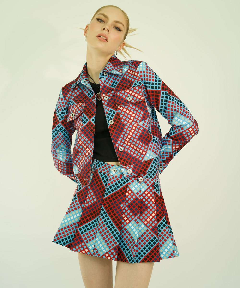 CLASSIC  JACKET  IN  BLUEPRINT